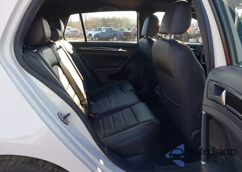 2015 Volkswagen Golf Gti 2.0T Autobahn 4-Door z USA, uszkodzony, nr VIN 3VW5T7AU0FM050388